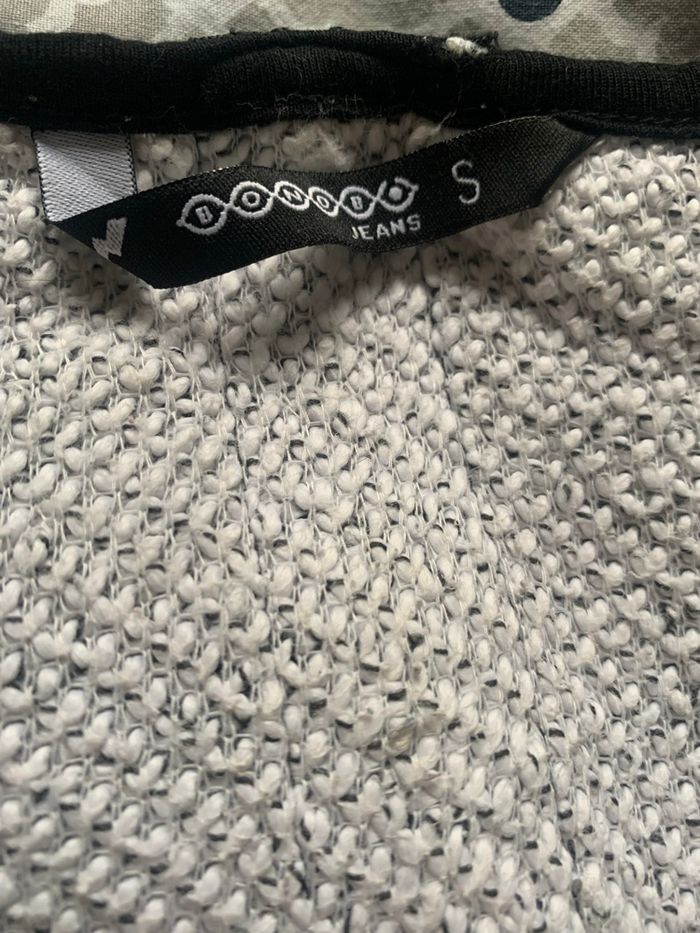 Pull blanc et noir - photo numéro 2