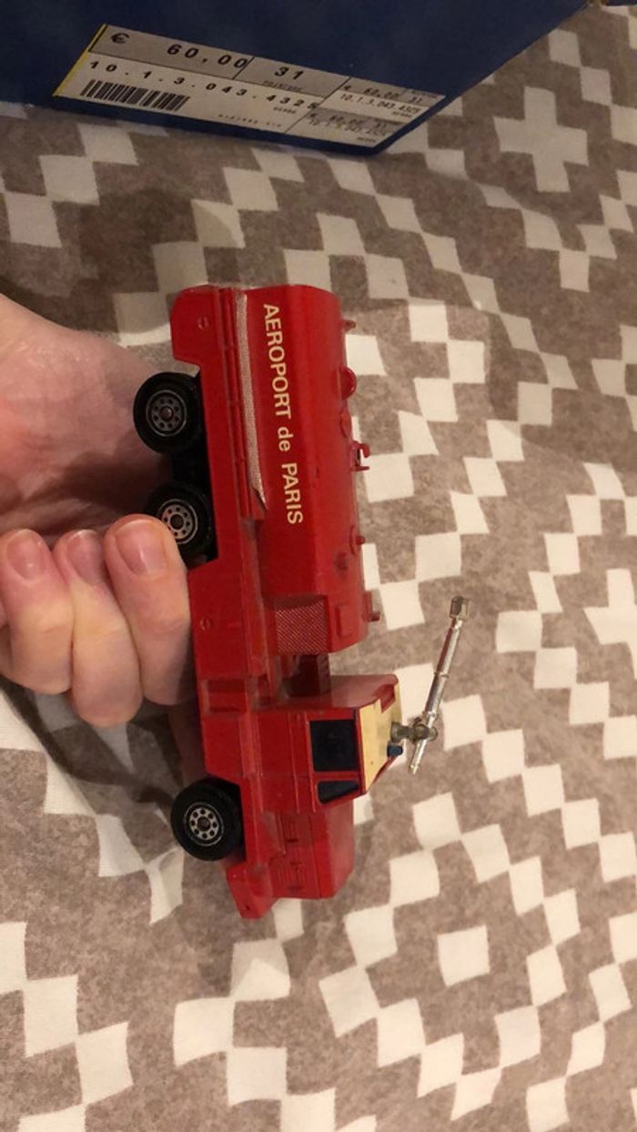 Aéroport de paris camion - photo numéro 3