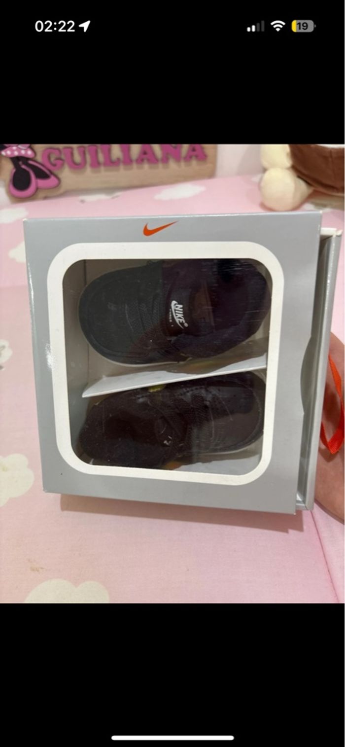 Basket Nike taille 17 - photo numéro 4