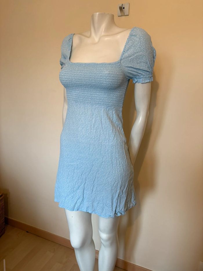 🩵 Robe d’été bleue et blanche Bizzbee Taille XS 🤍 - photo numéro 2