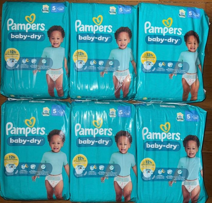 6 paquets de couches Pampers taille 5