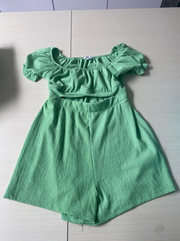 Très belle combinaison vert été