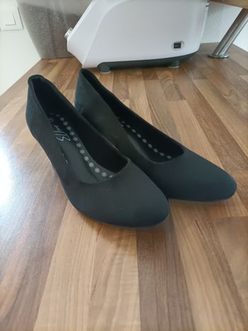 Escarpins noirs  Chaussea 40 neufs