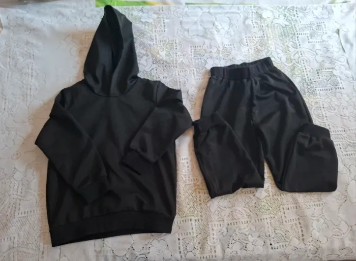 Ensemble SHEIN sweat à capuche pantalon jogger noir garçon ans