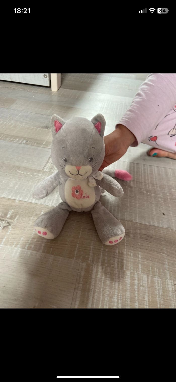 Peluche Lola