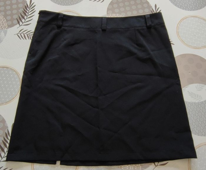 Jupe courte fendue, zippée - photo numéro 4