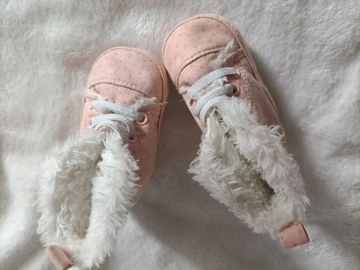 Lot de 2 paires de chaussures bébé - photo numéro 2