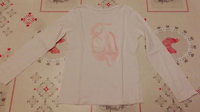 Tee shirt 7/8 ans