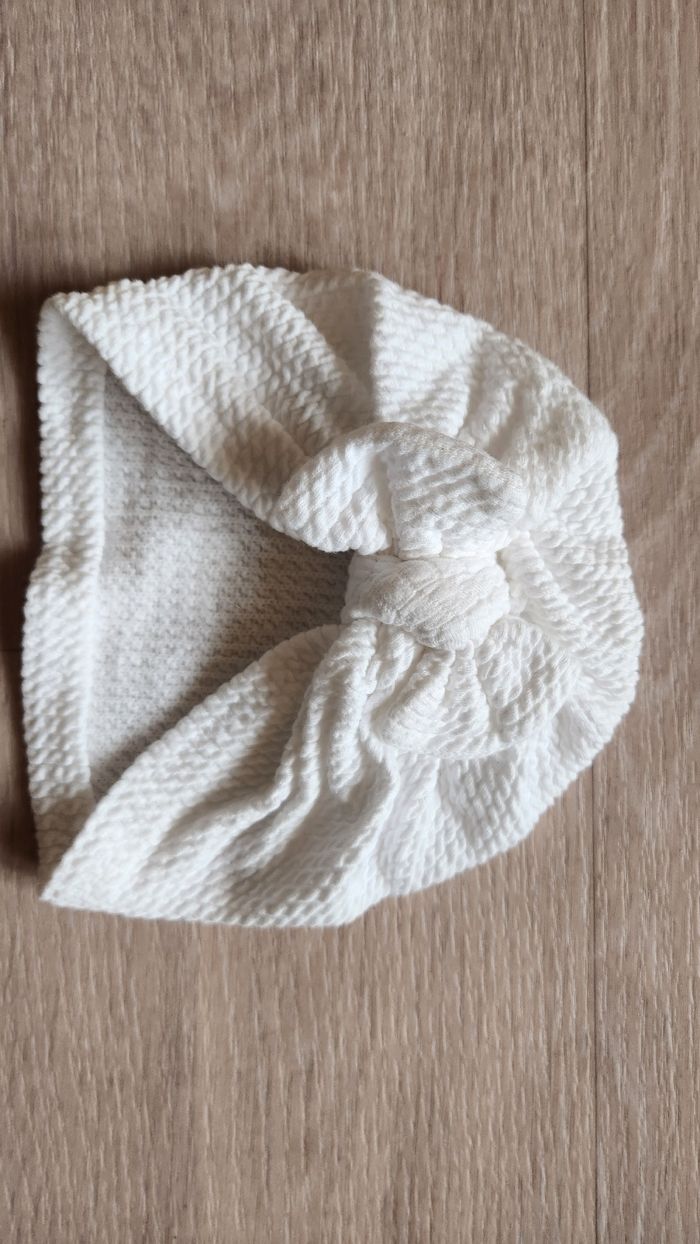 Turban blanc bébé – Taille 0-3 mois - photo numéro 2