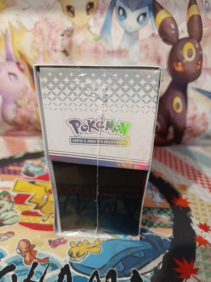 EV8.5 - Coffret ETB Évolutions Prismatiques - photo numéro 4