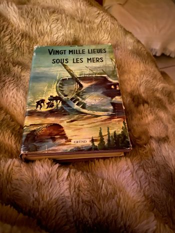 Vingt mille lieues sous les mers