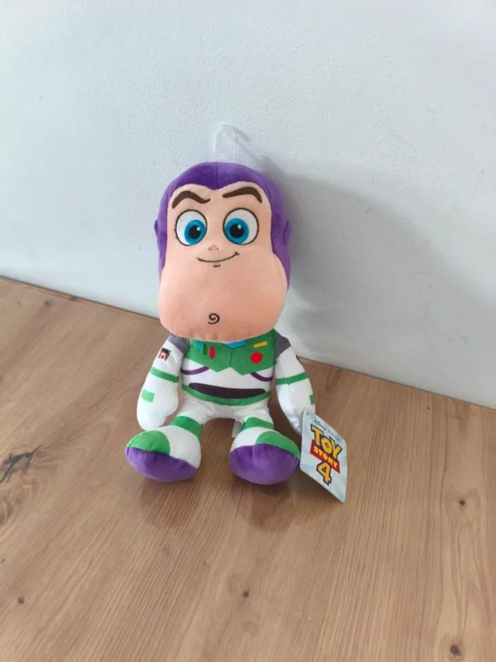 Peluche toy story 4 buzz l'éclair neuve