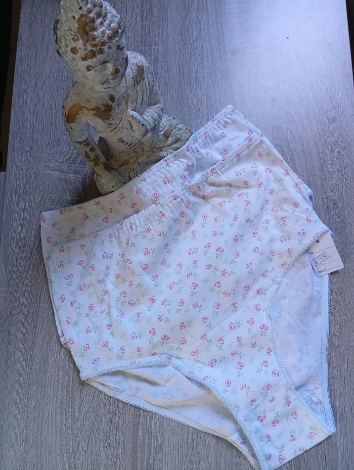 Joli lot de 2 culottes fleuries 💯 coton dû 50/52