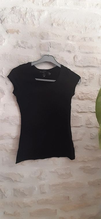 Tee-shirt noir taille S H&M