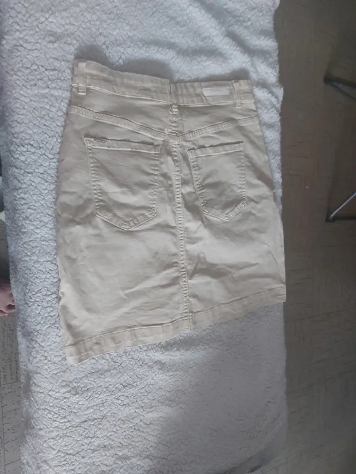 Jupe stretch beige - photo numéro 5