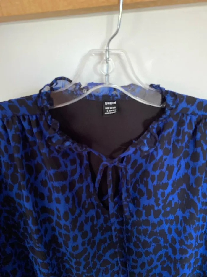 Blouse noir et bleu SHEIN - photo numéro 3