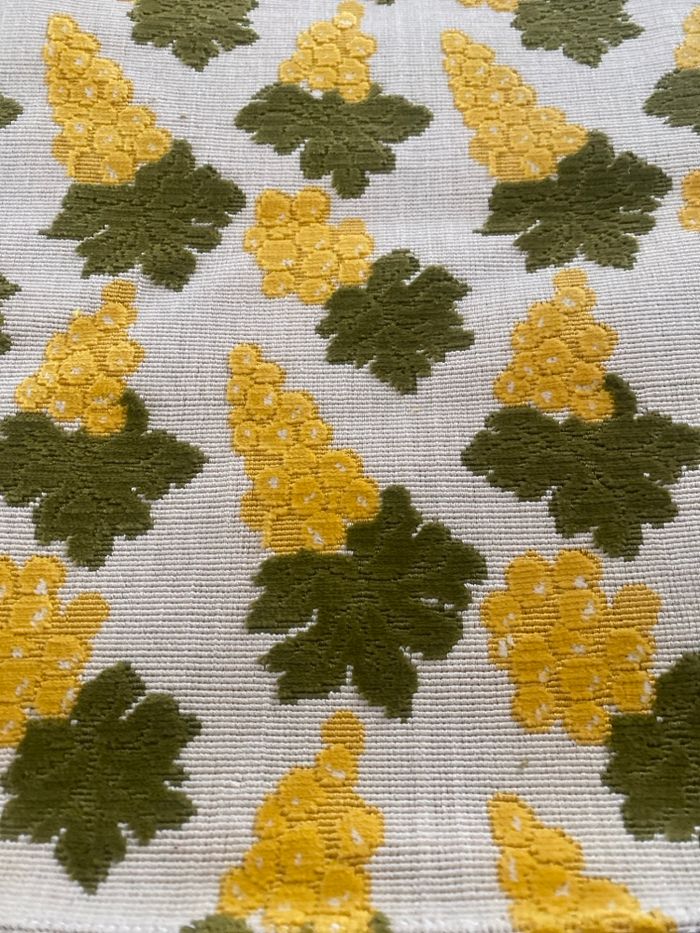 Beau tissu tapissier - photo numéro 2