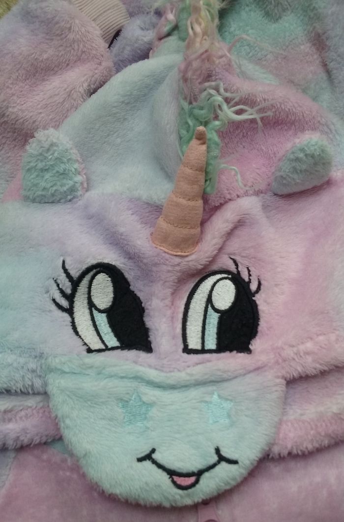 Combinaison pyjama licorne avec capuche fille - photo numéro 6