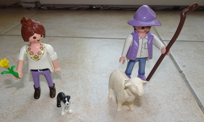 Gros lot de Playmobil Country Ferme transportable 4897 + 6 boites - photo numéro 4