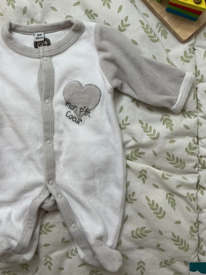 pyjama grenouillère en velours blanc et gris 3 mois ouverture devant 3 kilos sept - photo numéro 4