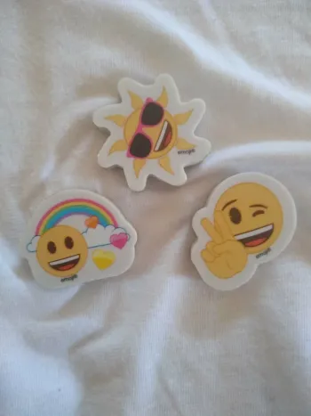 Lot de 3 Gommes rigolotes