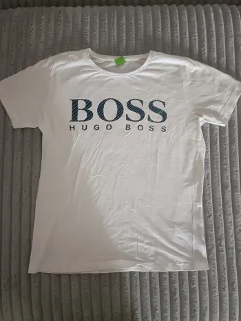 T-shirt Hugo boss taille L