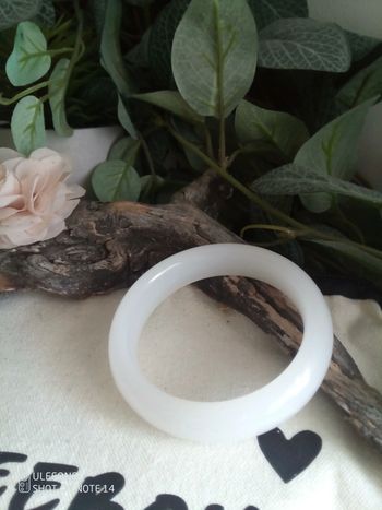 Bracelet jonc de jade blanc pierre naturelle