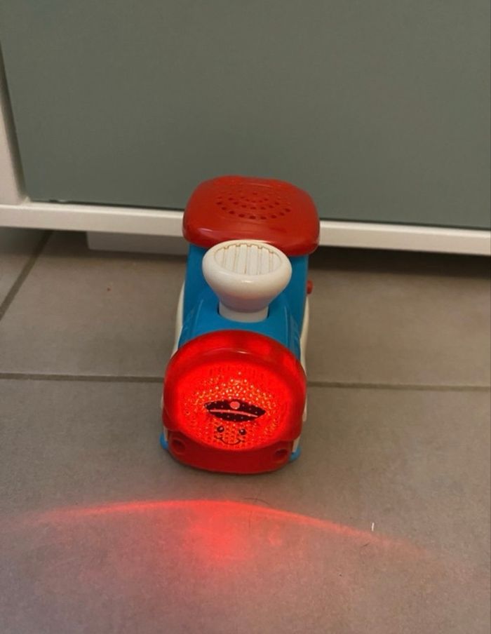 Circuit train et sa gare éducative tut tut bolide - photo numéro 7