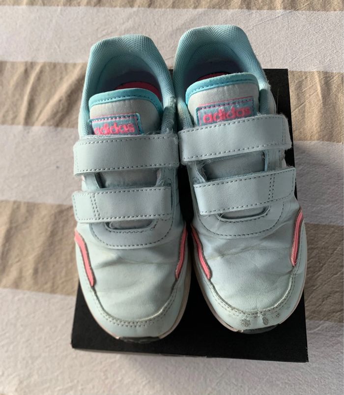 Baskets bleues Adidas 32 - photo numéro 2
