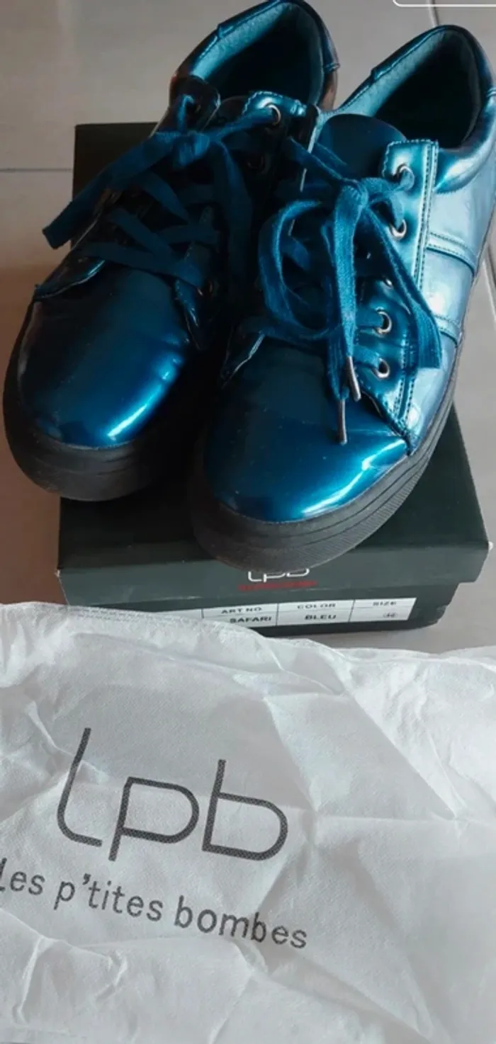 Jolies chaussures baskets LPB 40 - photo numéro 5