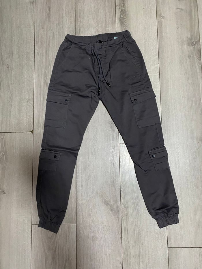 Cargo gris  project x Paris