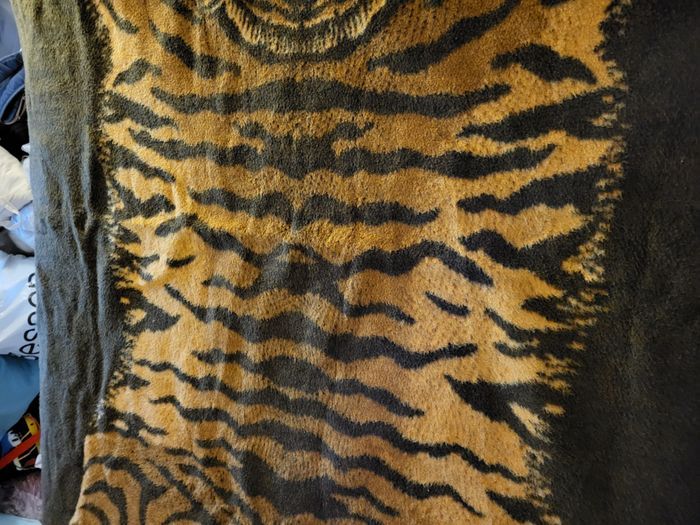 couvre lit , tigre , couverture fausse fourrure 180 x 200 - photo numéro 8