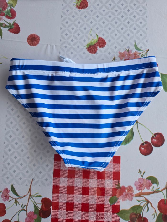 MAILLOT BAIN GARÇON 👦 NEUF ÉTIQUETTE DESSUS PAW PATROL 5/6 ANS NICKELEDEON - photo numéro 2