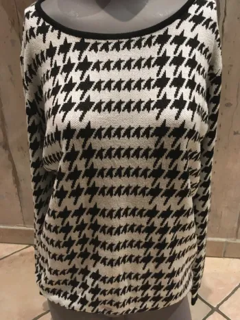 Magnifique pull en 42 de marque Zumba tout doux tout chaud