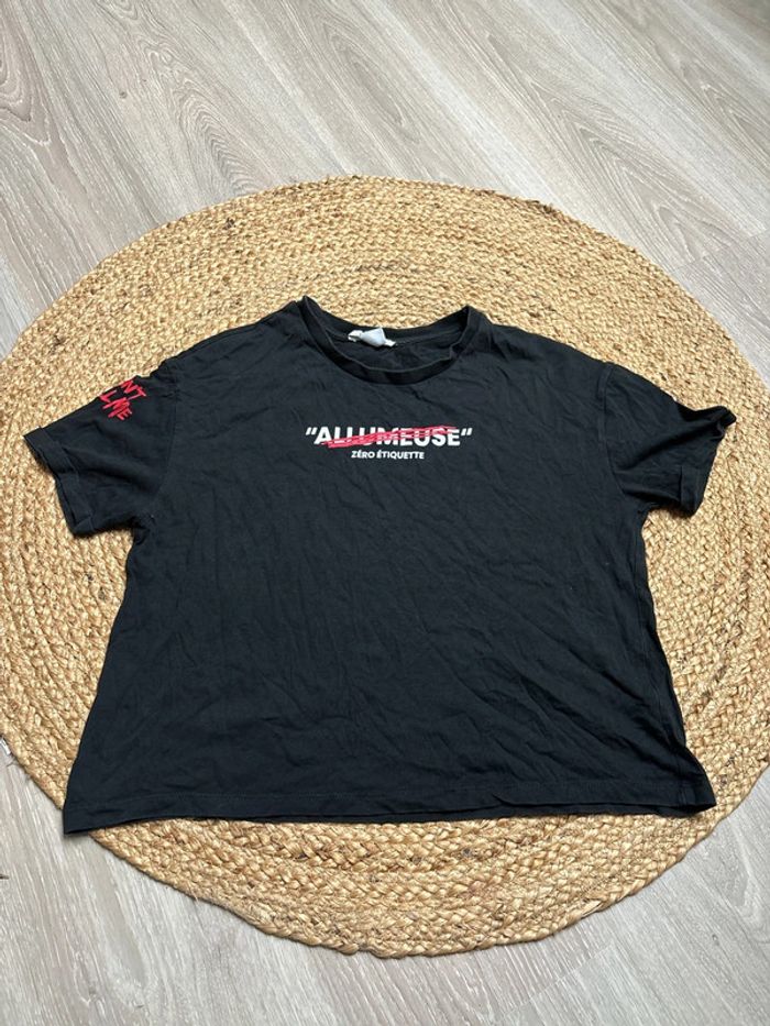 T shirt allumeuse