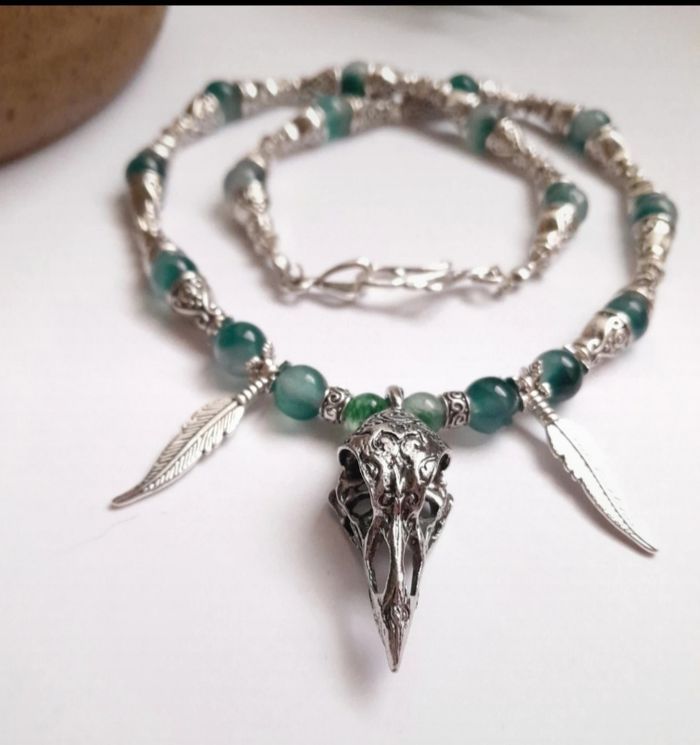 Collier crâne de corbeau ethnique celtique - photo numéro 4