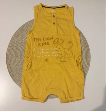 Grenouillère taille 12 mois de la marque Disney