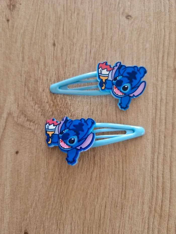 Lot 2 barrettes bleu – personnage Stitch Neuve