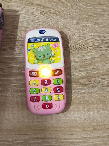 VTech baby téléphone rose 