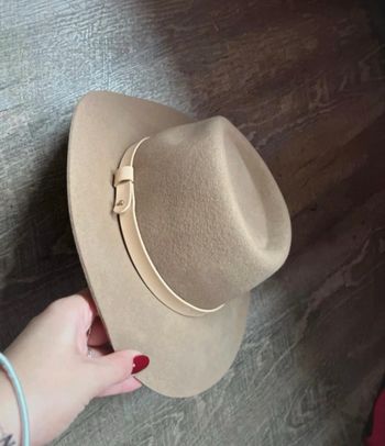 Chapeau femme H&M neuf 
