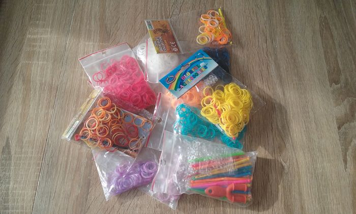 élastiques et accessoires pour bracelets