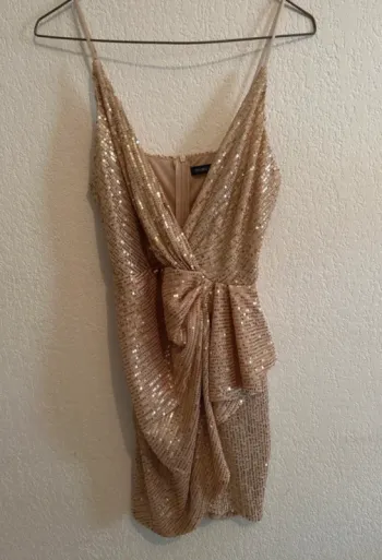 Robe brillante