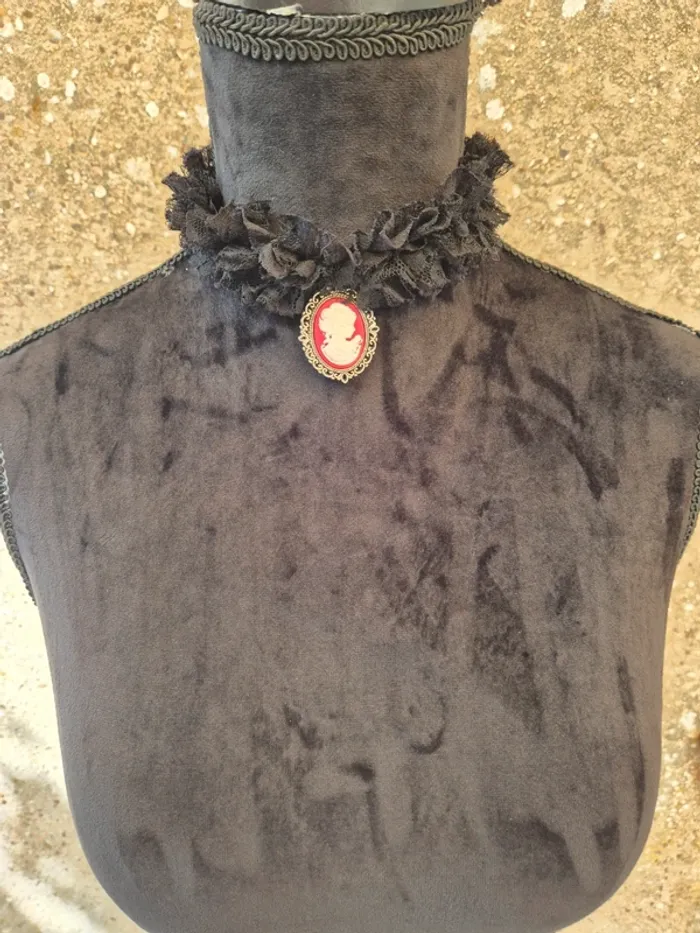 Collier ras de cou fantaisie fait main