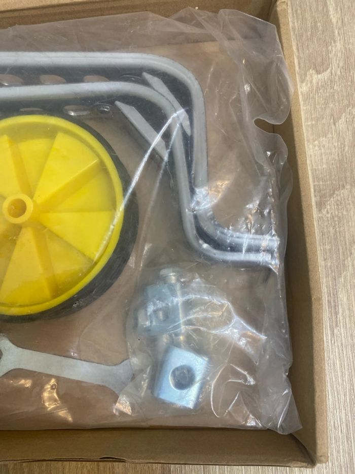 Roulette vélo enfants et visserie jaune neuves - n72j - photo numéro 2