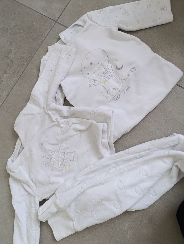 Lot 16 pyjamas velours dont 3 coton - 6 mois - photo numéro 5