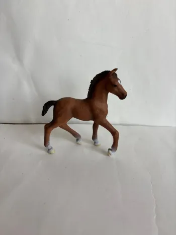 Figurine poulain Schleich