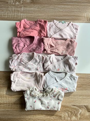 Lot bodies manches longues fille 1 mois
