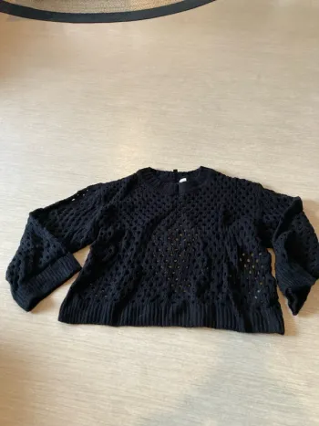 Pull en maille ajourée noir H&M