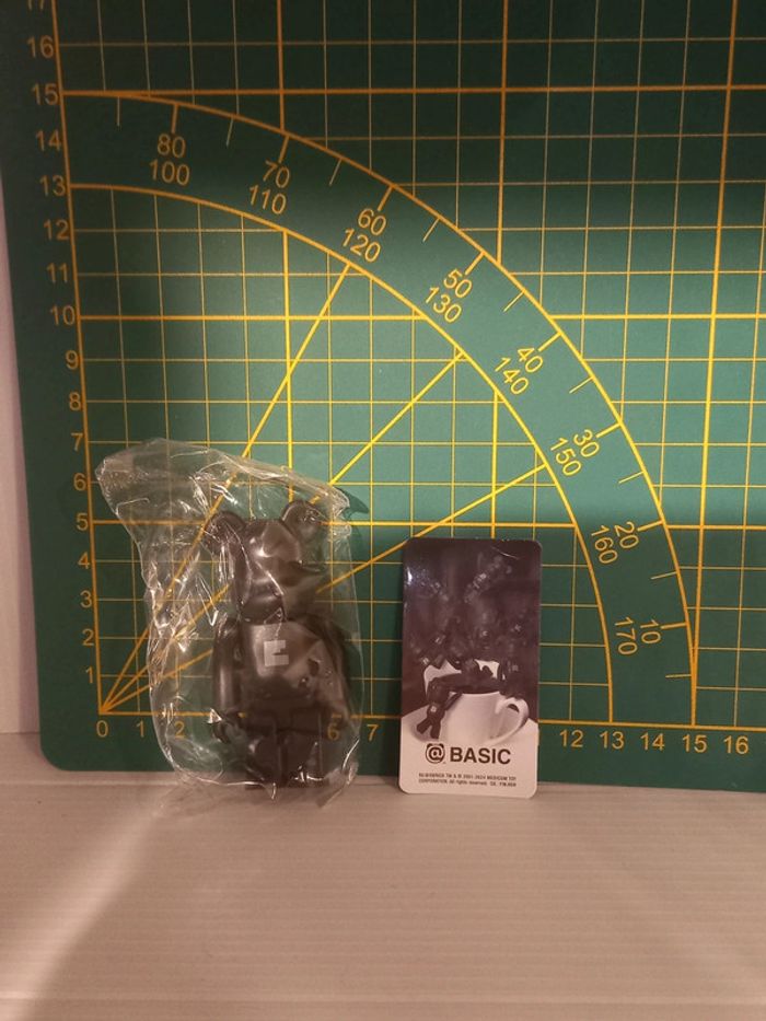 Bearbrick ours E