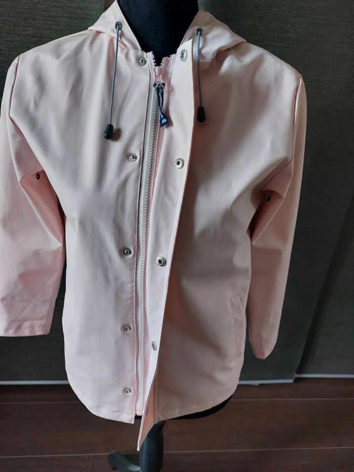 Imperméable rose Hublot - photo numéro 5